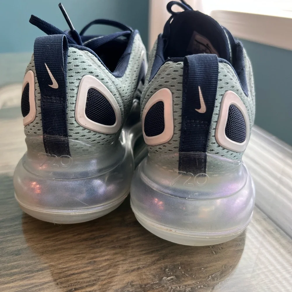Nike Air Max 720 πββοΈ - Picture 4 of 8